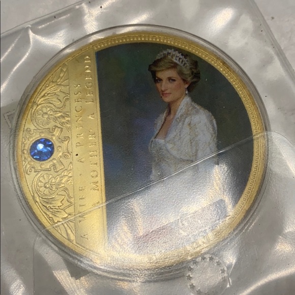 Jewelry - Portraits of a Princess